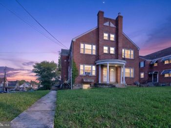 1900 Garrett Road