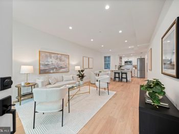 131 11TH Street NE