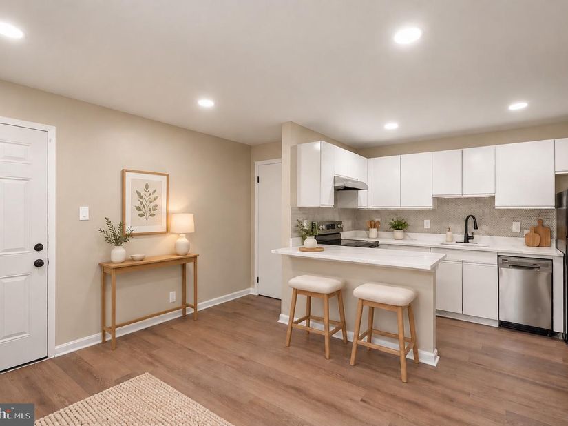305 E Duncan Avenue E A, Alexandria VA 22301