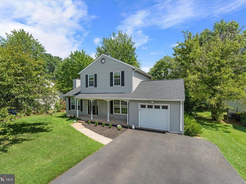 1465 Kingstream Drive, Herndon VA 20170