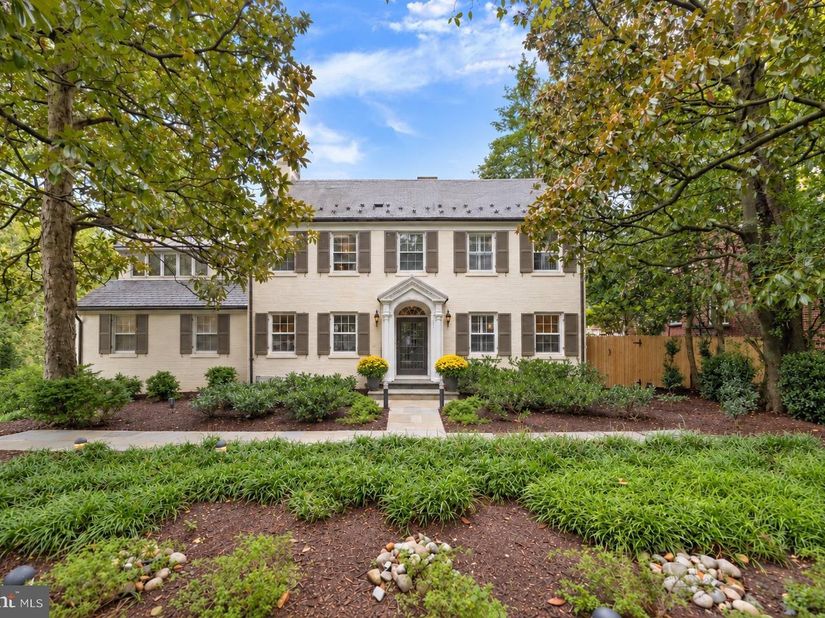 2800 Foxhall Road NW, Washington DC 20007