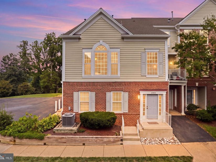6350 Hawk View Court A, Alexandria VA 22312