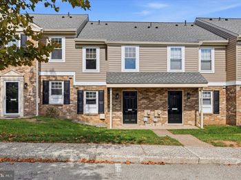7 Yorktown Court