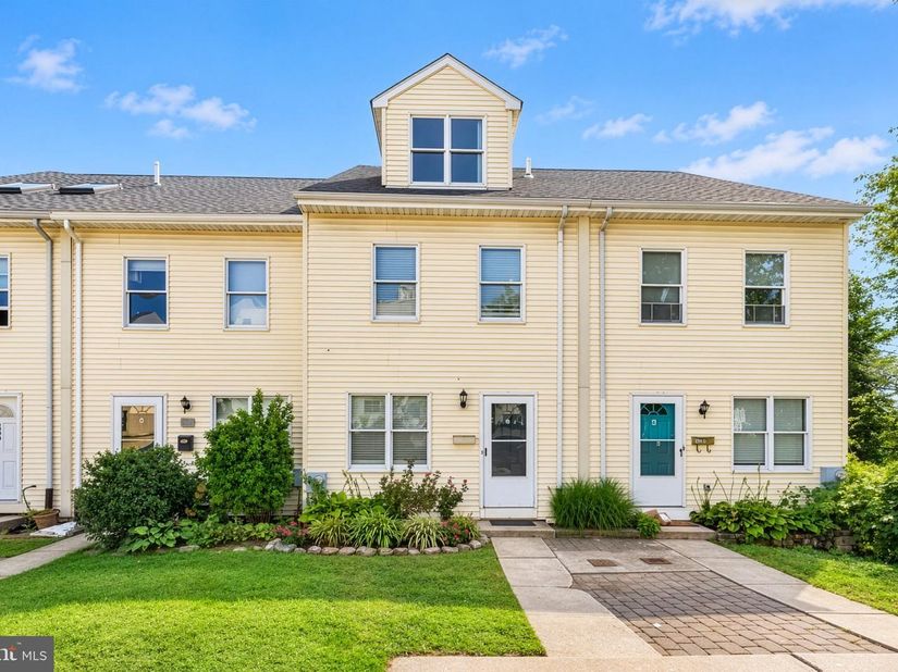 250 Lauriston Street UNIT B, Philadelphia PA 19128