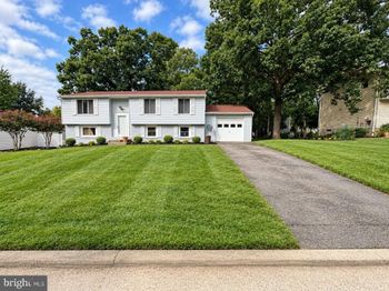 905 E Roanoke Road