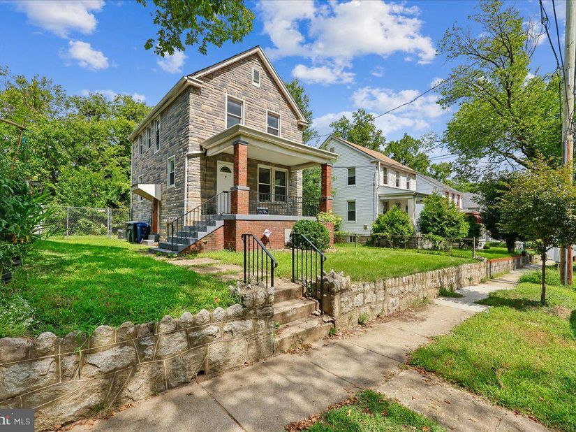 3044 Monroe Street NE, Washington DC 20018