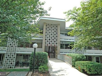 7527 Spring Lake Drive