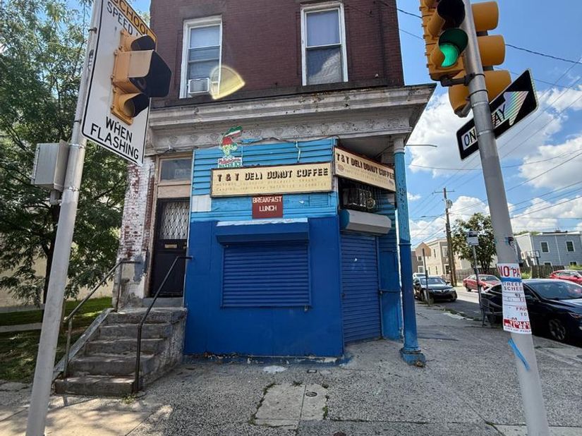 1542 Diamond Street, Philadelphia PA 19121