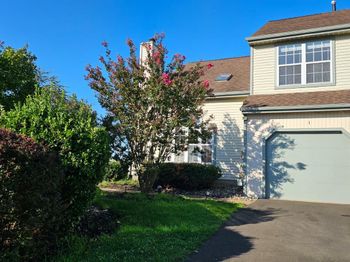 1 Laurel Circle