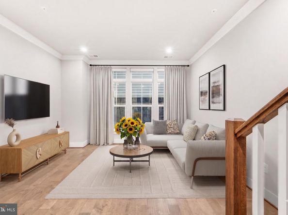 7227 NW Georgia Avenue NW 17B, Washington DC 20012