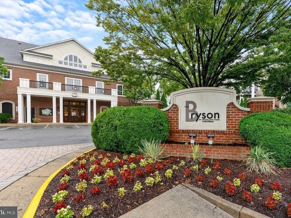 12901 Centre Park Circle 318, Herndon VA 20171