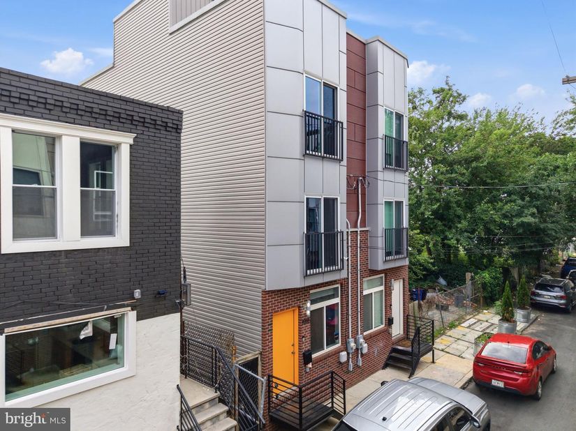 1905 E Harold Street, Philadelphia PA 19125