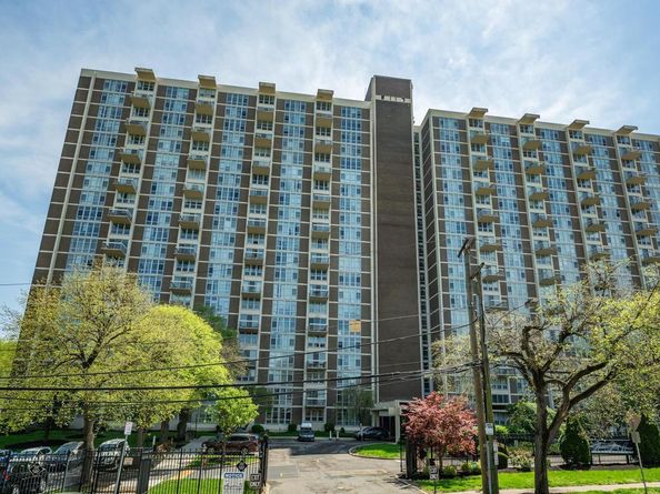 3600 Conshohocken Avenue 1204, Philadelphia PA 19131