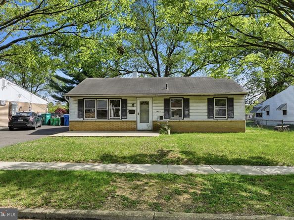 1402 Susan Avenue, Croydon PA 19021