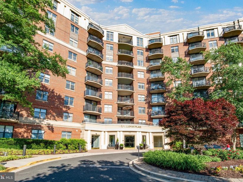 3401 38TH Street NW 324, Washington DC 20016