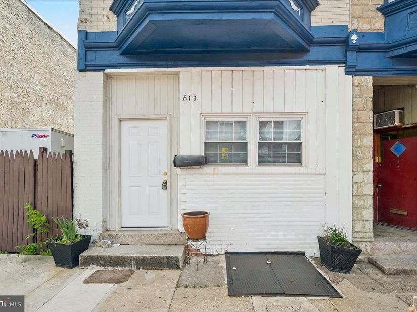 613 S 52nd Street, Philadelphia PA 19143
