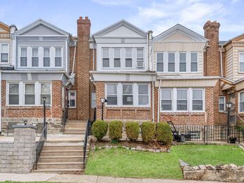 471 E Pleasant Street