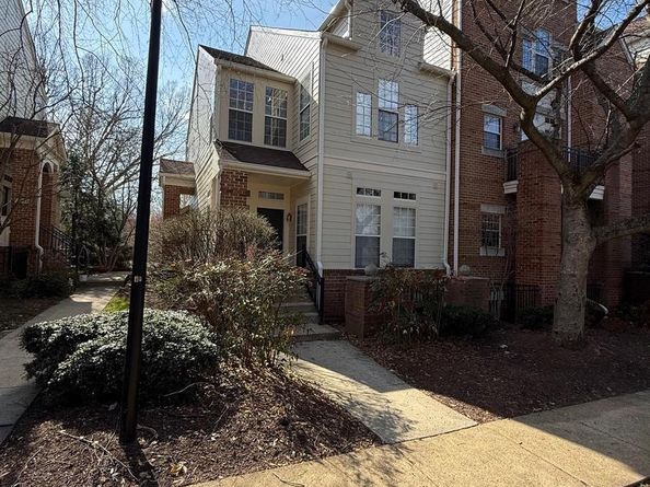 1342 Garden Wall Circle 503, Reston VA 20194