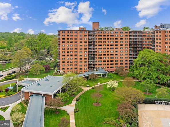 4201 Cathedral Avenue NW 222W, Washington DC 20016