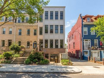 2714 Ontario Road NW