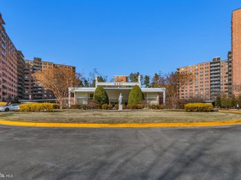 4201 Cathedral Avenue NW