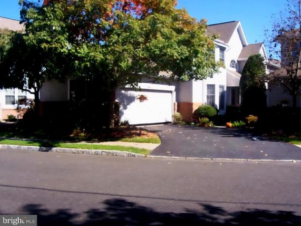 475 Franklin Circle, Yardley PA 19067