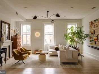 2006 W Girard Avenue