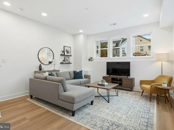 2751 N 46TH Street, Philadelphia PA 19131