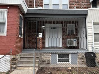 4302 N Fairhill Street