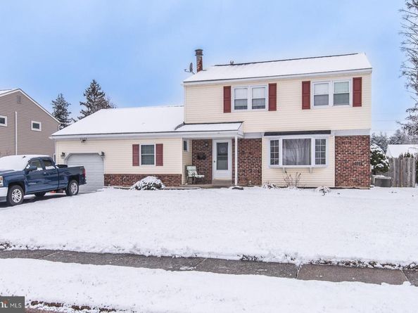 1036 Oakwood Drive, Warminster PA 18974