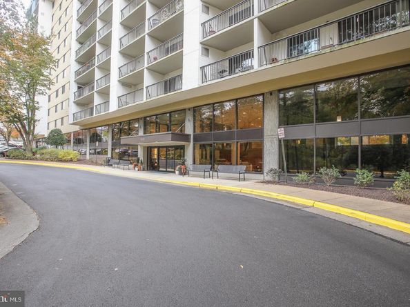 3800 Powell Lane 1121, Falls Church VA 22041