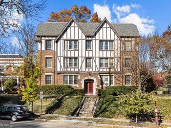 3001 Porter Street NW