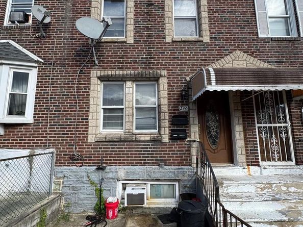 4655 Shelbourne Street, Philadelphia PA 19124