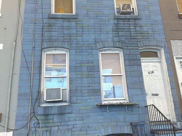 536 Snyder Avenue, Philadelphia PA 19148