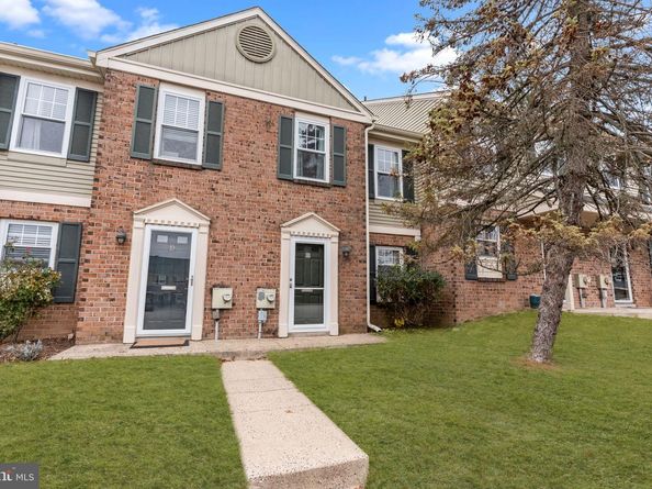 18 Yorktown Court, Blue Bell PA 19422