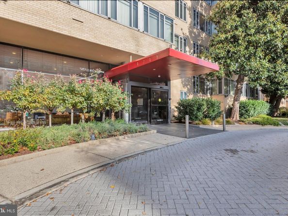 1711 Massachusetts NW 223, Washington DC 20036