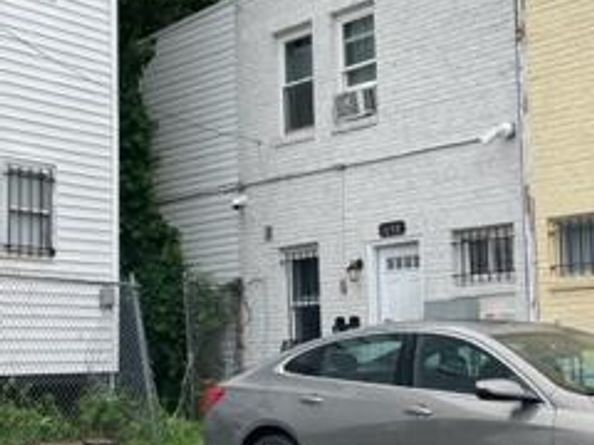 1650 F Street NE, Washington DC 20002