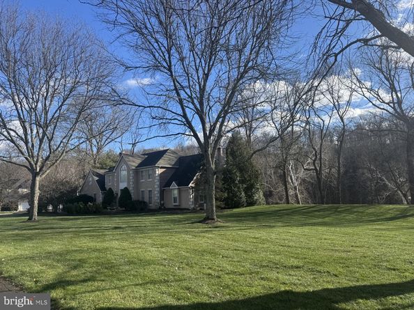 880 Macclesfield, Furlong PA 18925