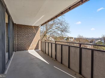 250 S Reynolds Street