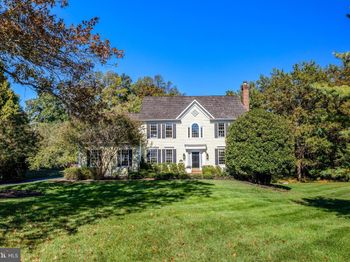 1200 Chadsworth Court