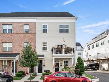 136 Alexandria Street