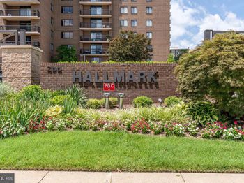 200 N Pickett Street N