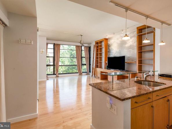 317  319 Vine Street 308, Philadelphia PA 19106