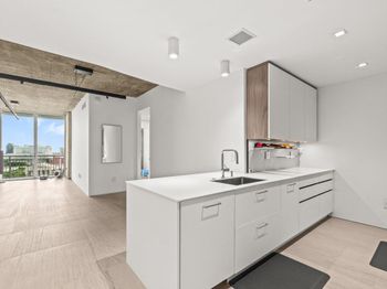 300 S Australian Avenue