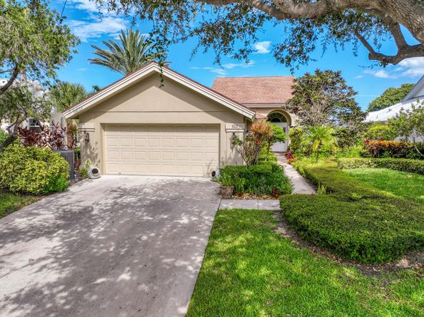 153 Ridge Road, Jupiter FL 33477