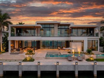 2501 Del Lago Drive