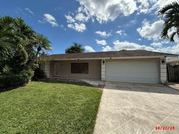 5340 Guildcrest Street, Lake Worth FL 33463