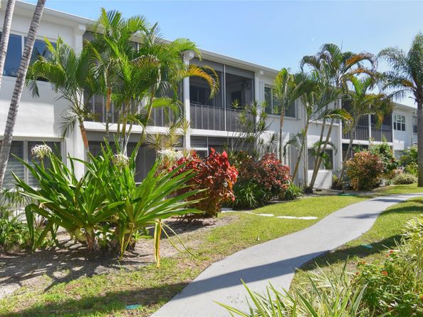 2161 NE 42nd Ct 114, Lighthouse Point FL 33064