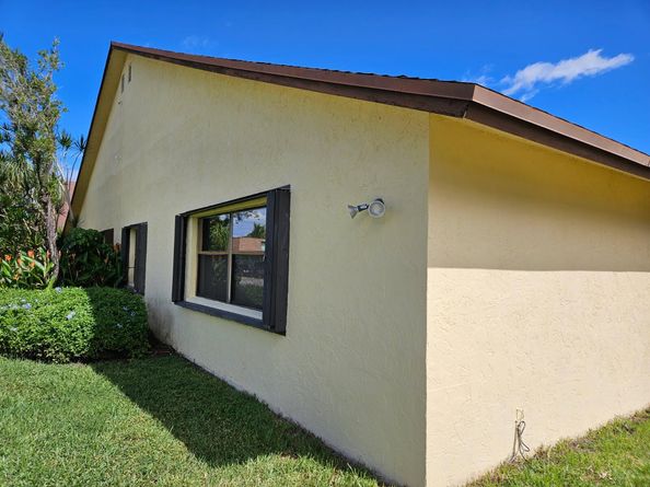 503 Springdale Circle 50 C, Palm Springs FL 33461