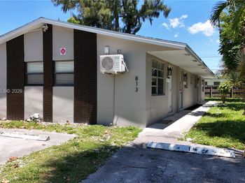 813 SW 29th Street